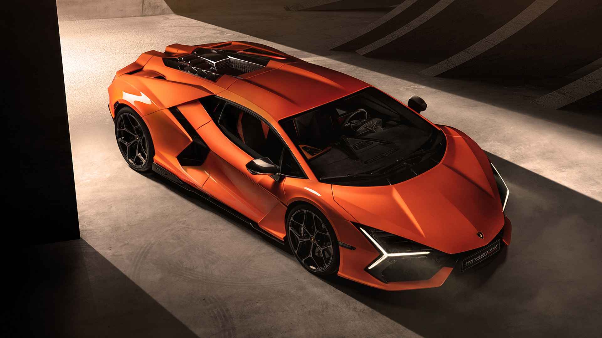 لامبورغيني ريفويلتو 2025